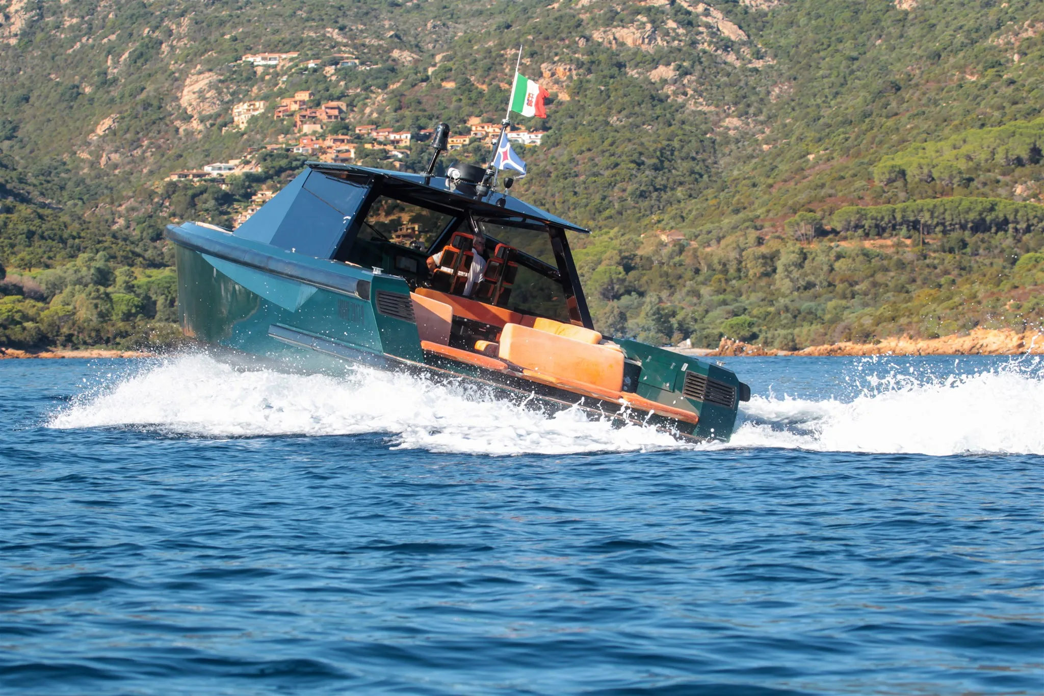 Wally Yachts 47' Wally Power gebraucht - Foto 1 Wally Yachts 47' Wally Power gebraucht - Foto 1