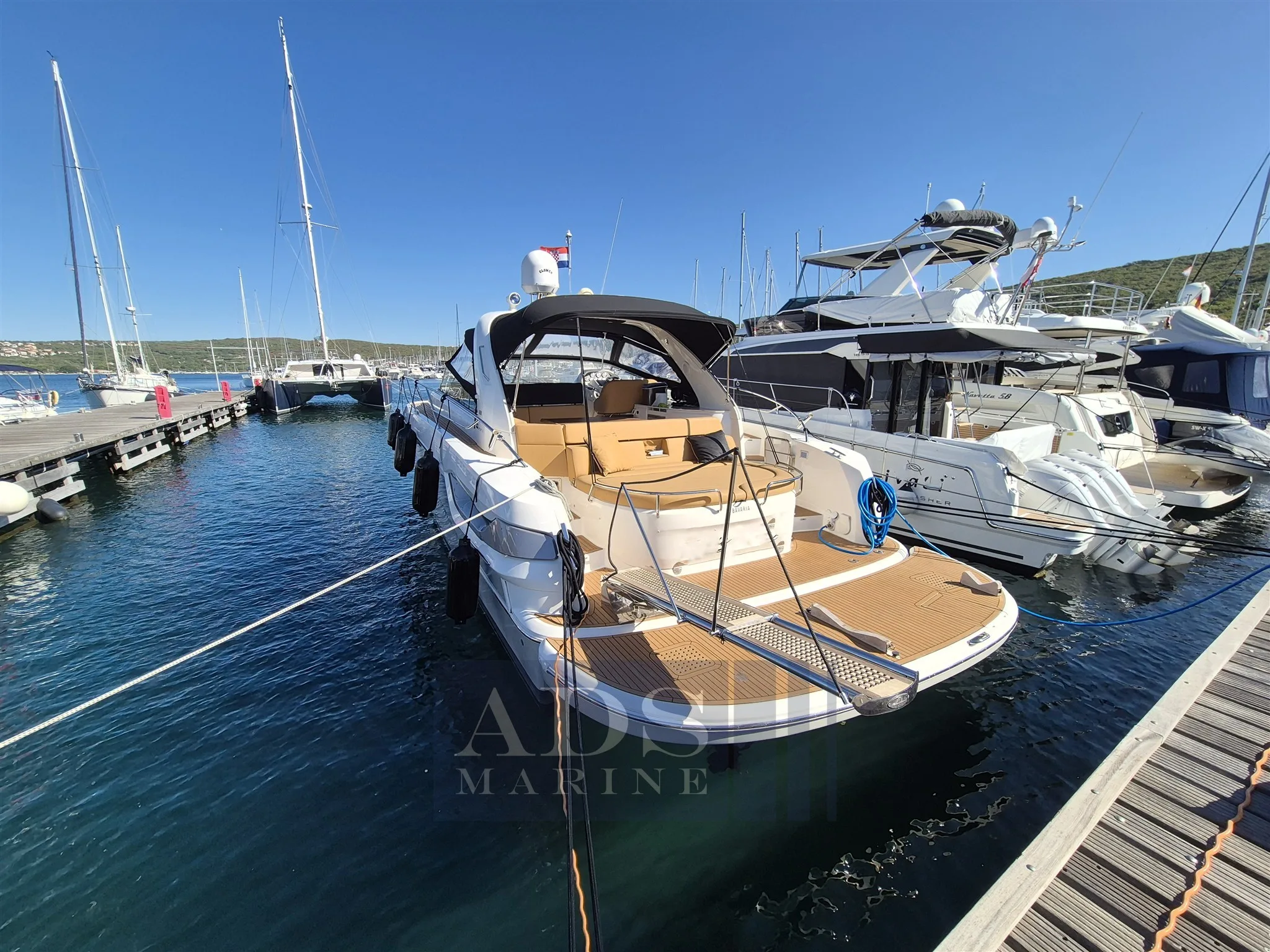 Bavaria Yachts Sport 43 used - photo 1
