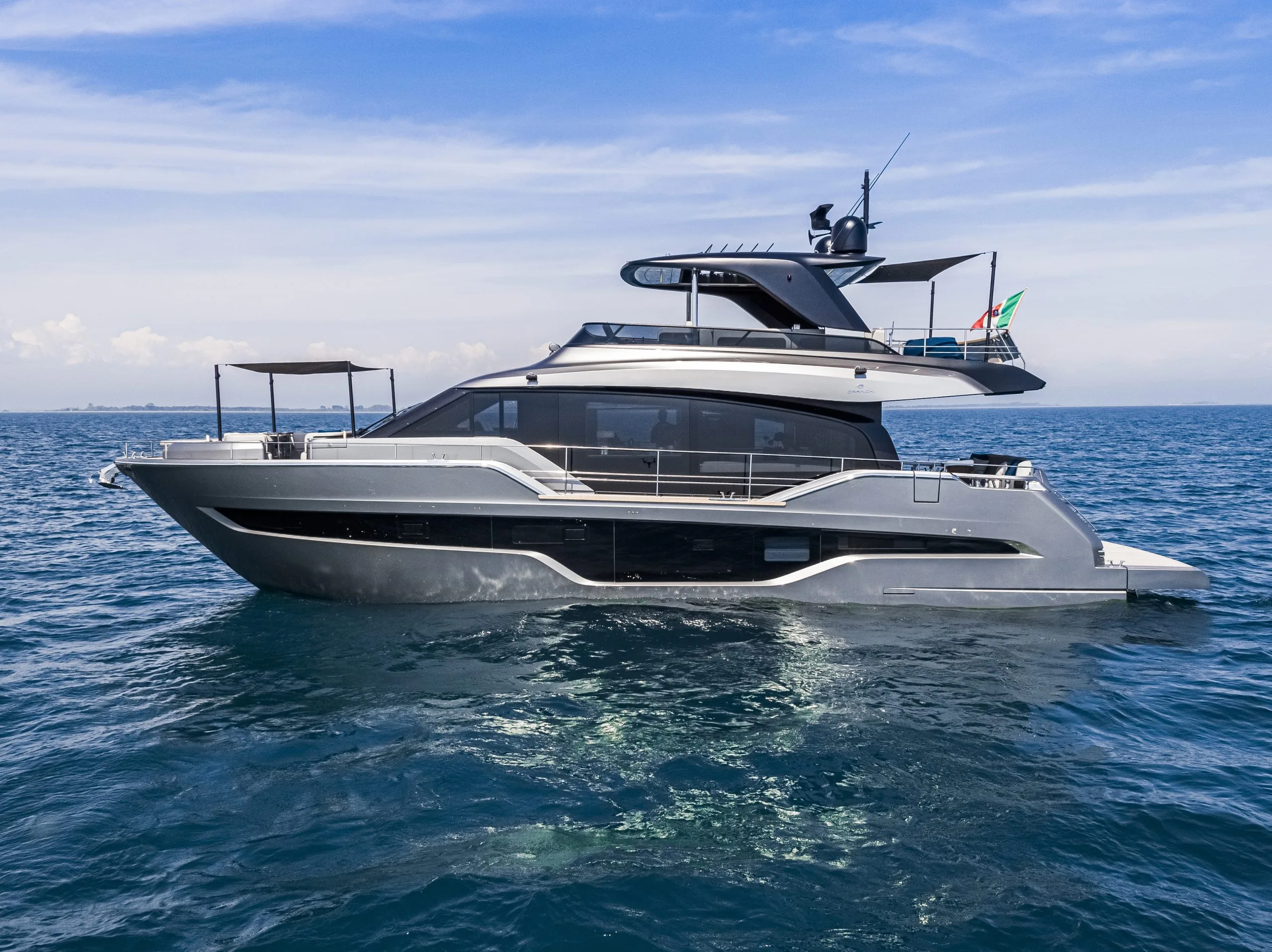 Cranchi 67 FLY new boat - photo 1
