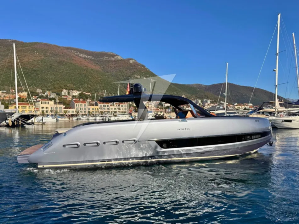 Invictus TT460 gebraucht - Foto 1