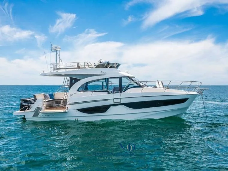 Beneteau Antares 11 OB Fly neu - Foto 1