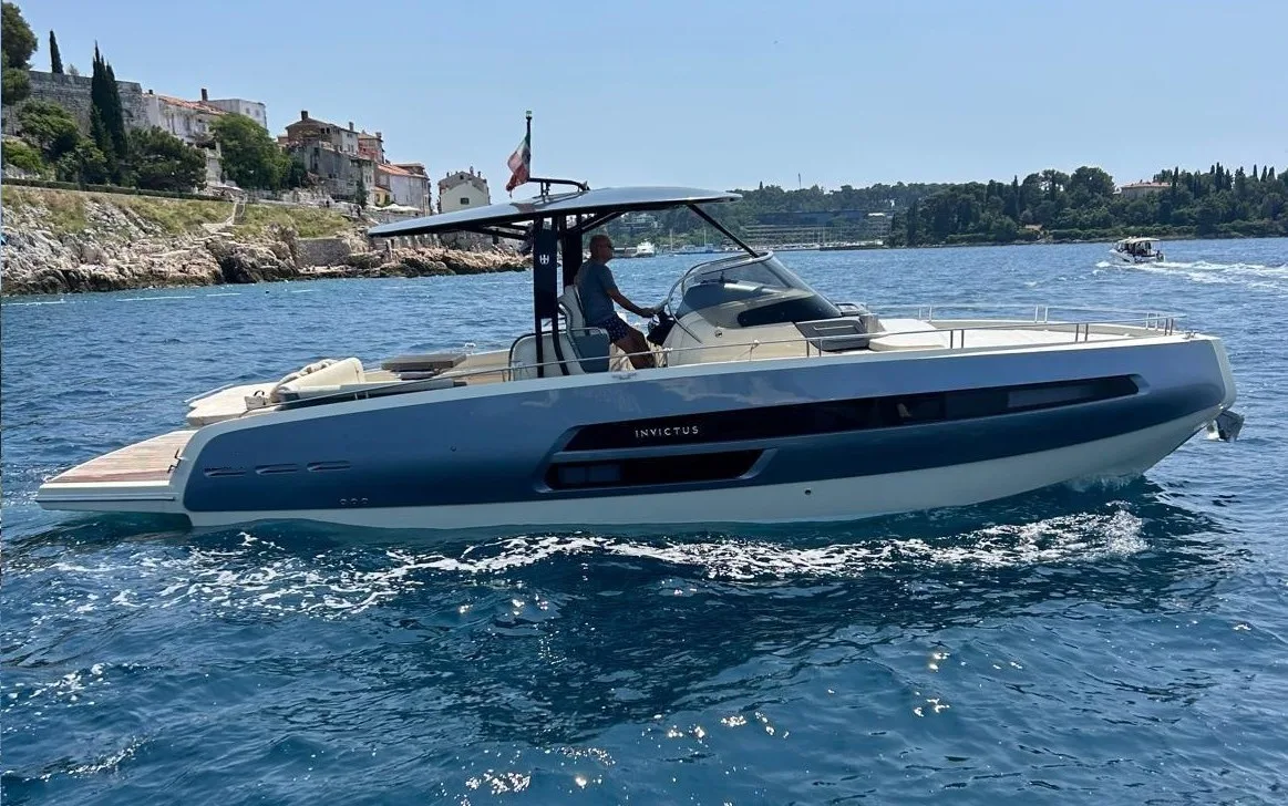 Invictus GT370 used - photo 1