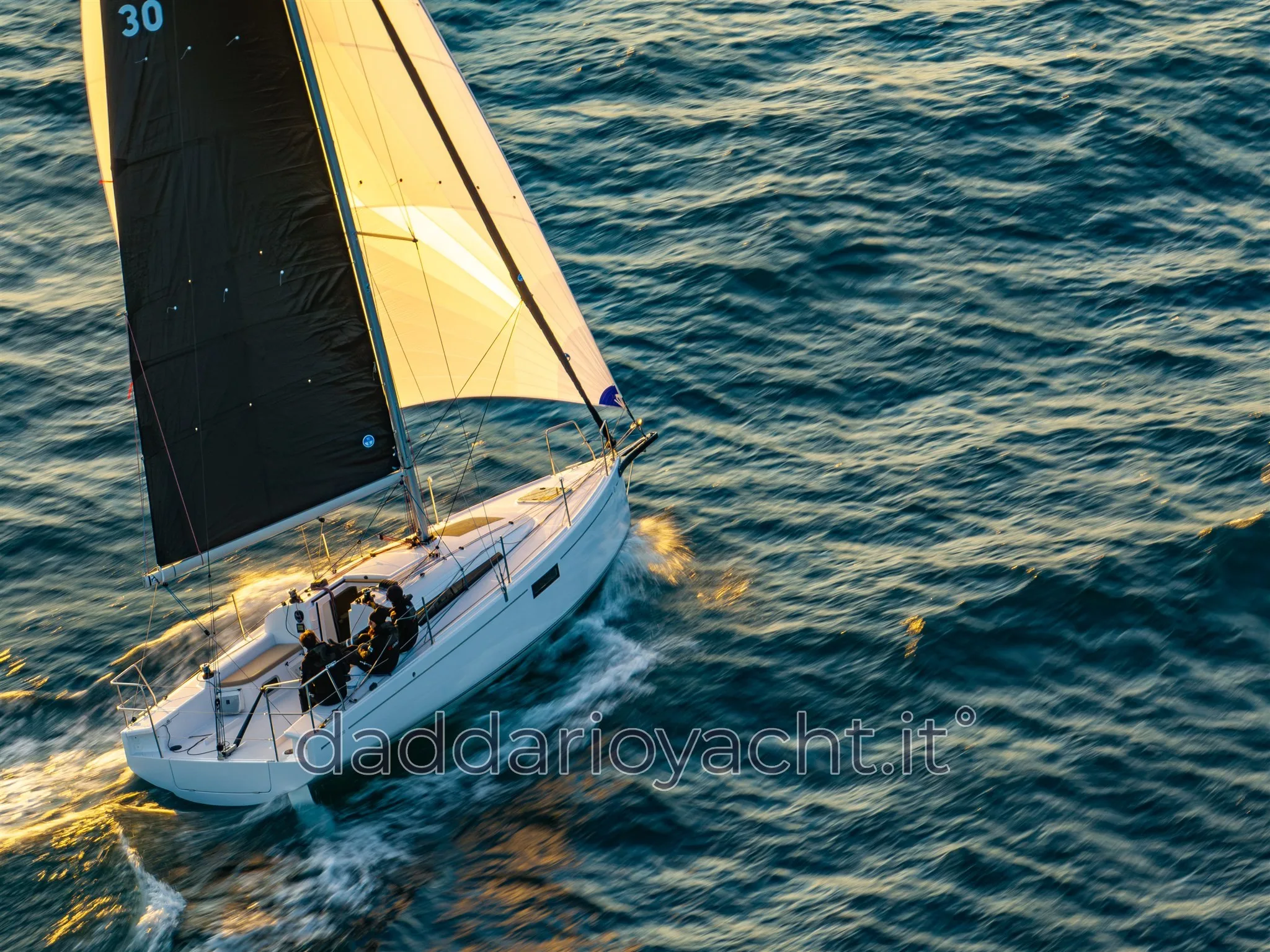 Beneteau FIRST 30 mod.2025 neu - Foto 1 Beneteau FIRST 30 mod.2025 neu - Foto 1