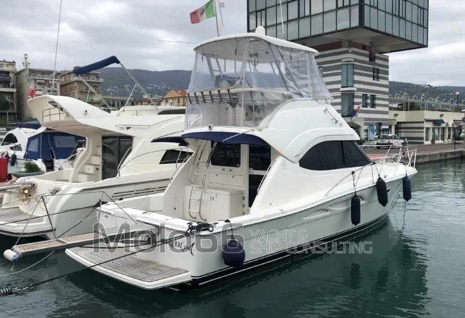 Riviera 37 Flybridge used - photo 1